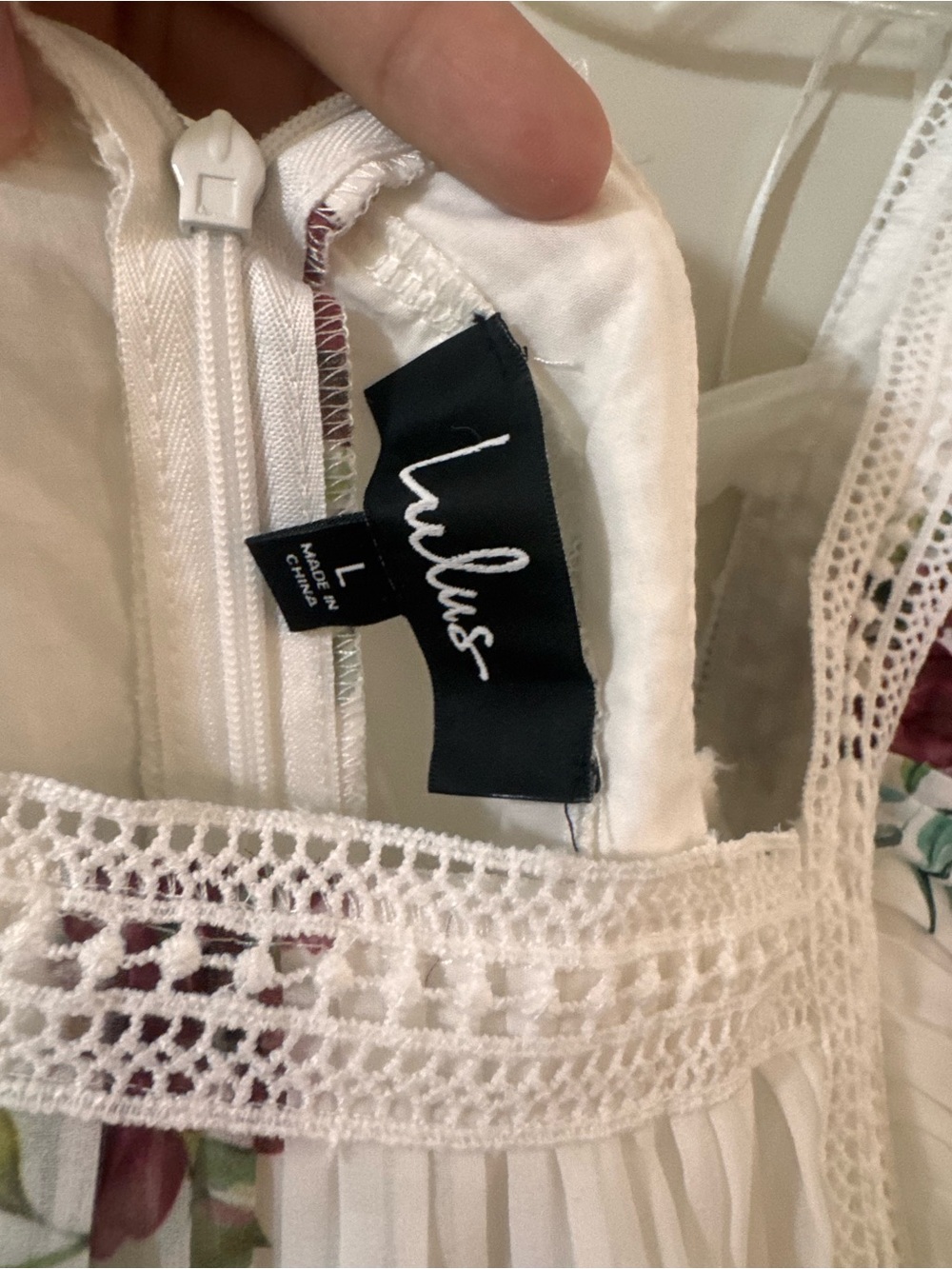 NWT Thriving Romance White Floral Print Tiered Midi Dress size L - Picture 7 of 10